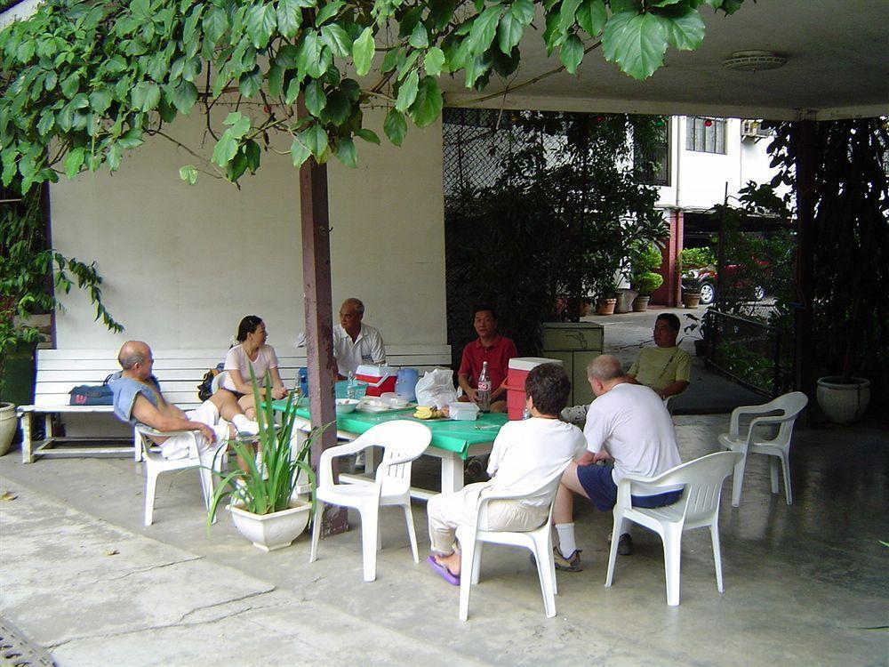 Reddoorz At Broadway Court Apartelle II Quezon City Hotel Exterior photo